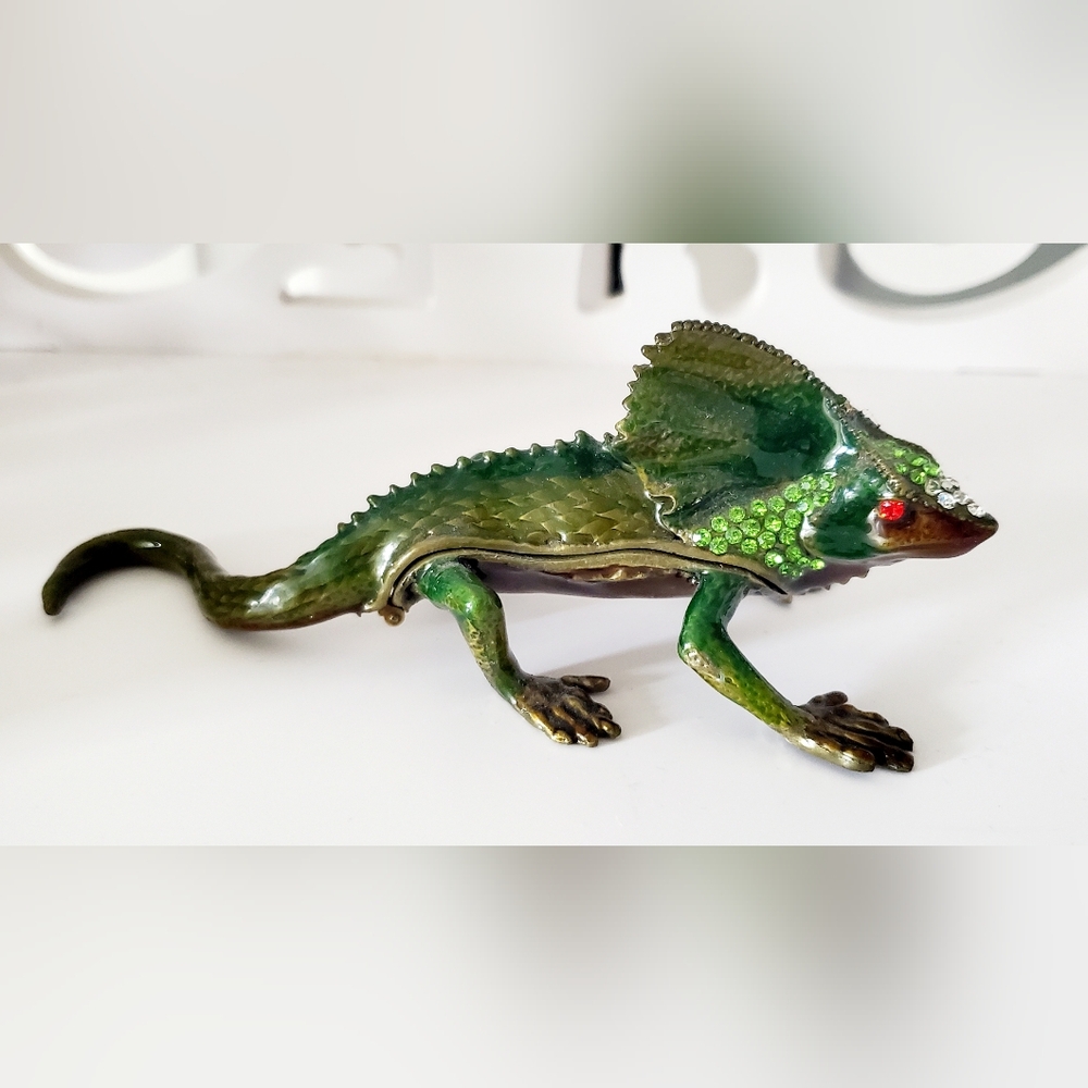 Jeweled Lizard Green Trinket Box Made with Swarovski Crystals  Enamel Ciel Green